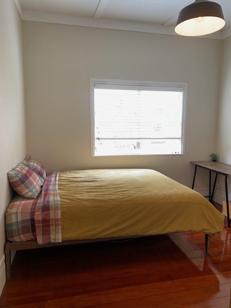 One Tree Hill, 3 bedrooms64243569193089113