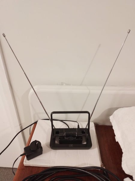 TV Aerial Amplified Rabbits Ears. Carousel 1