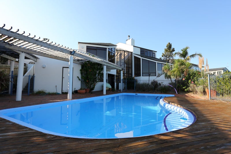 Stanmore Bay, 4 bedrooms64243950190978111