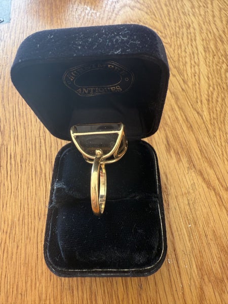 Solid Gold Cocktail Ring Carousel 2