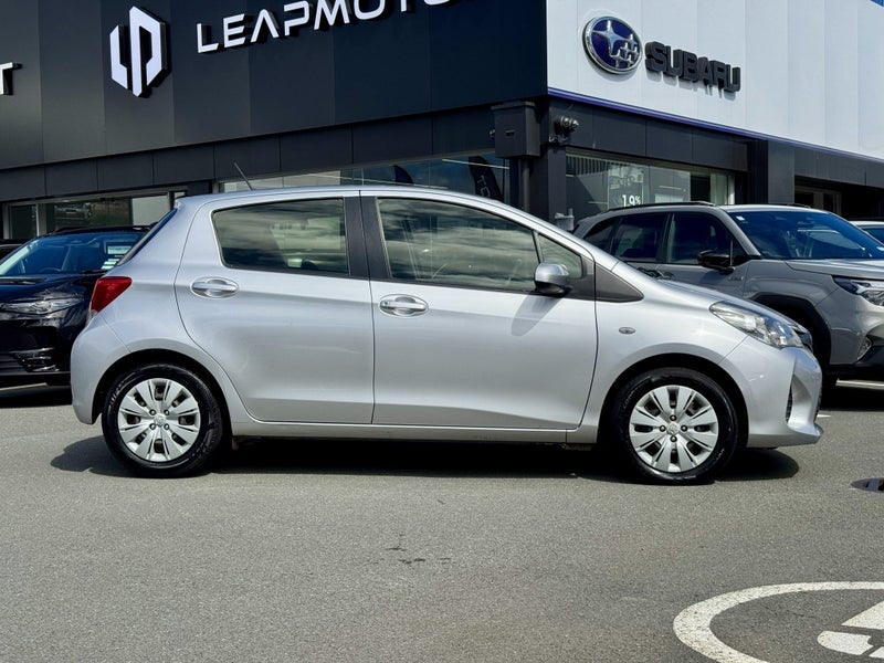 2014 Toyota Yaris GX 1.3L Petrol64248544634498111