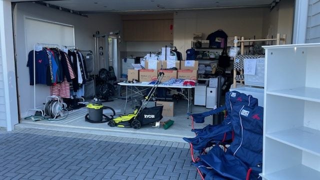 GARAGE SALE TODAY!!64248543571075110