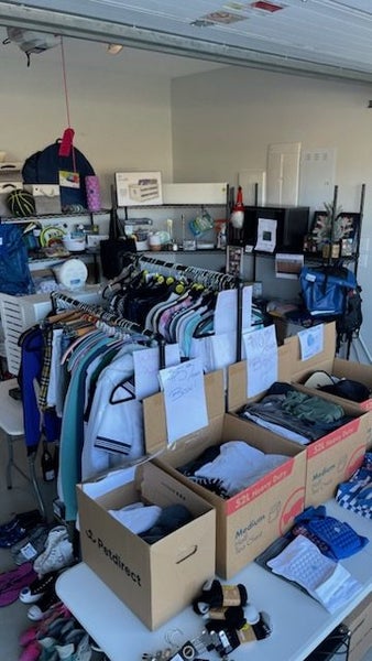 GARAGE SALE TODAY!!64248543571075111