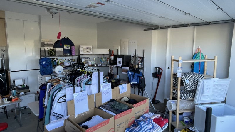 GARAGE SALE TODAY!!64248543571075113