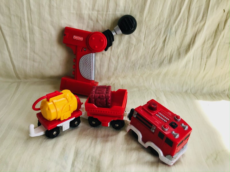 A HUGE Fisher price GeoTrax train set (stored in 5x 100L bins!)64328235847170114