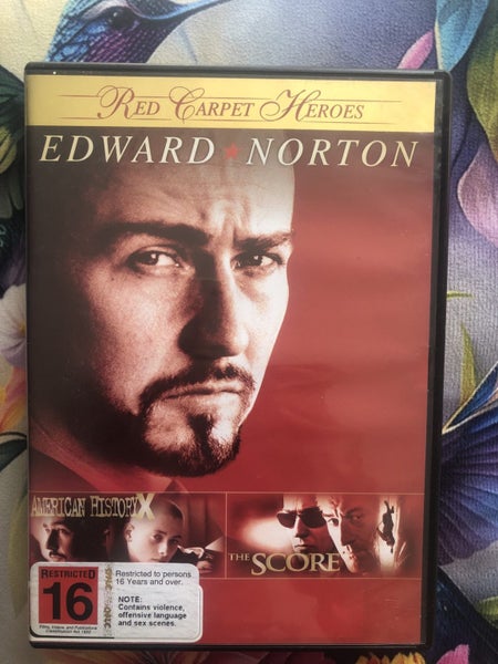 “Edward • Norton.”64544388691586110