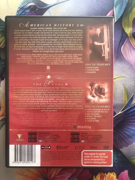 “Edward • Norton.”64544388691586111