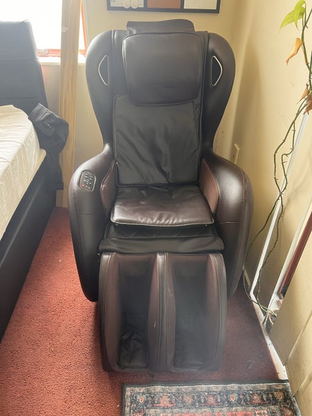 Ogawa Genix Massage Chair (Model OS3159S) Carousel 2