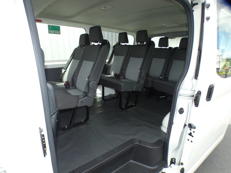 2021 Toyota Hiace ZR MINI BUS 10 SEATERS64250290453505111