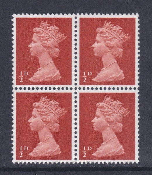 GB - 1967/70 Machin Definitives - 1/2d Orange - Block of 4 - UHM - 723 Carousel 1