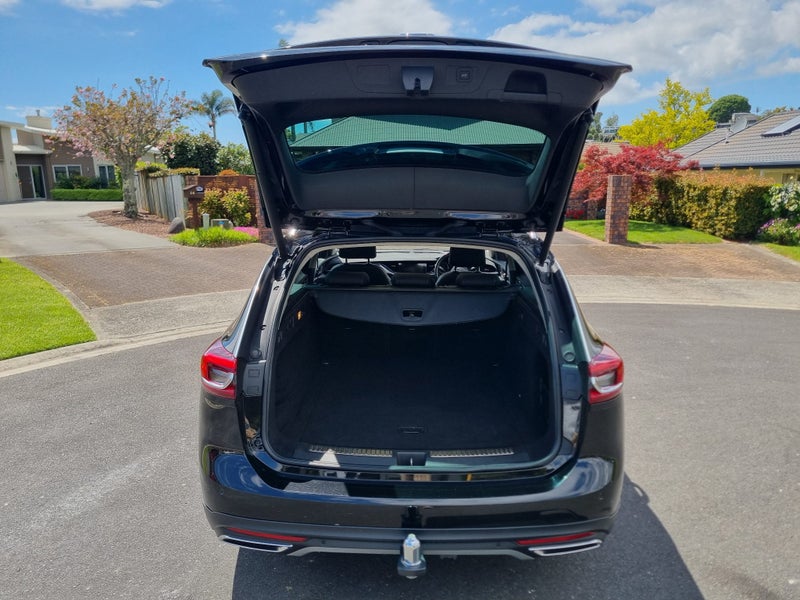 2018 Holden Commodore Calais V Tourer64250648626690112