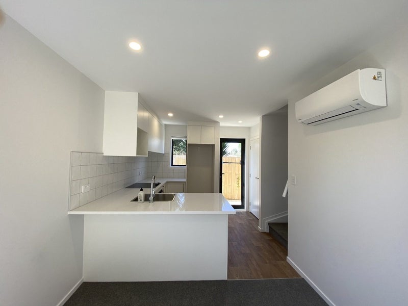 Manurewa, 2 bedrooms64250465869697112