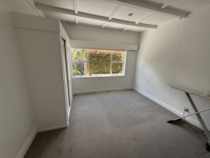 Westmere, 3 bedrooms64251140531203111