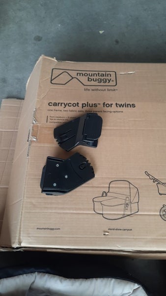 Mountin Buggy carrycot plus for twins including storm cover64251290622851111