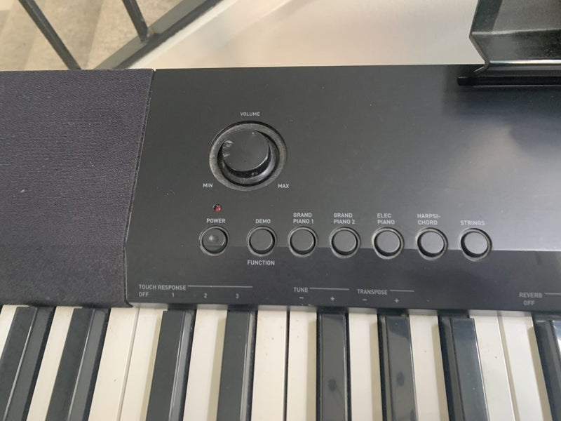 Casio Electronic Keyboard (includes prestige series Grado Labs headphones)64251442176001114