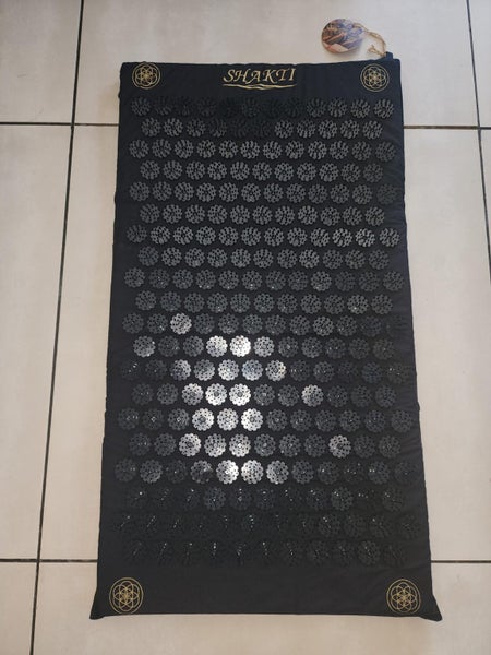Shakti Massage Mat - Black Carousel 1