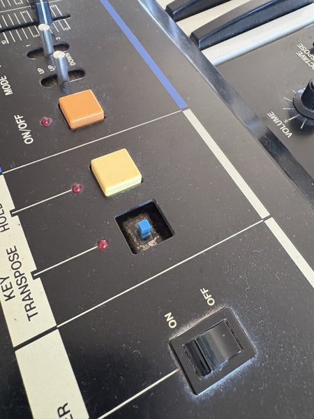 Roland JUNO-60 + flight case + DCB MIDI interface (Wellington)64252209829379112