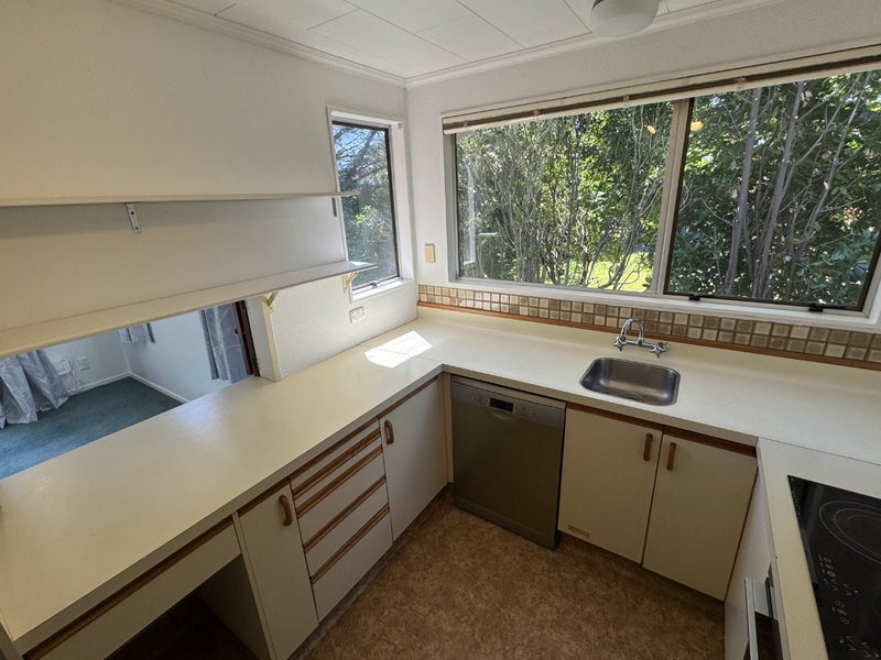 Lower Hutt, 3 bedrooms64251927696897112