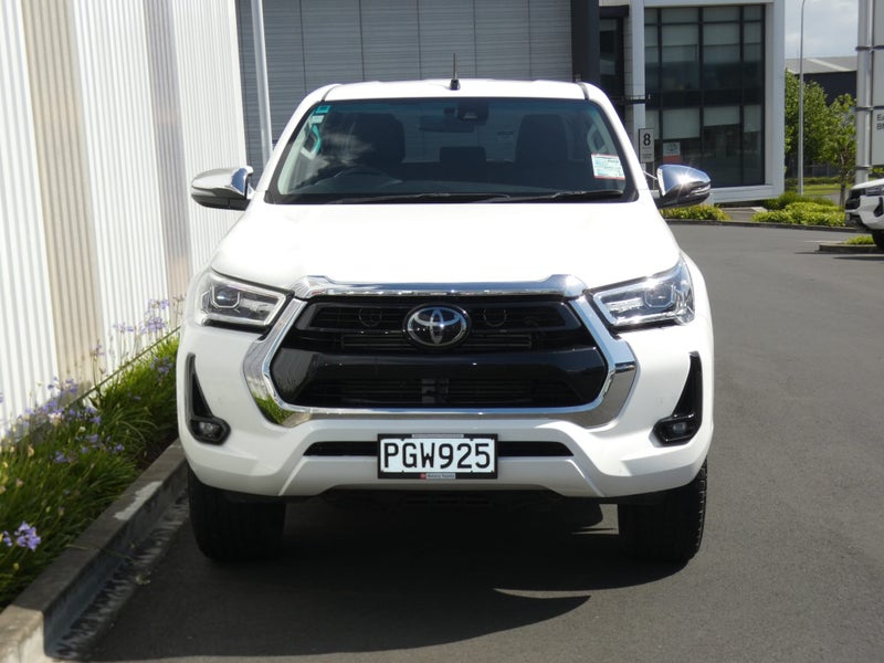 2022 Toyota Hilux SR5 2.8DT 2WD64251925779459114