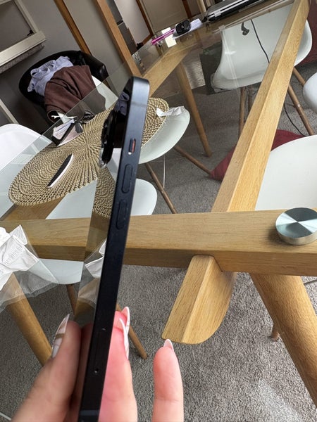 iPhone 1364252209794563114