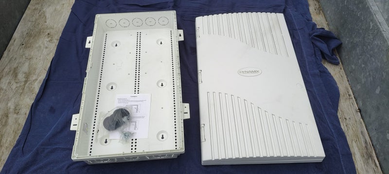 DYNAMIX 28' Recessed Plastic Network Enclosure Carousel 1