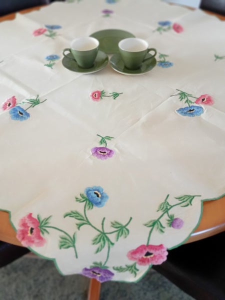 Beautiful bright floral embroidered linen tablecloth Carousel 1