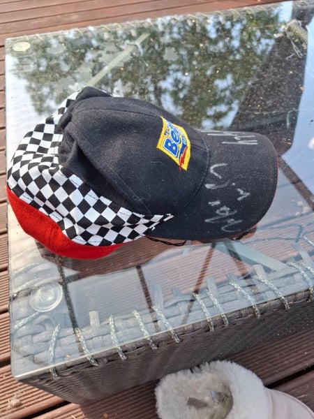 V8 signed cap64253475081475112