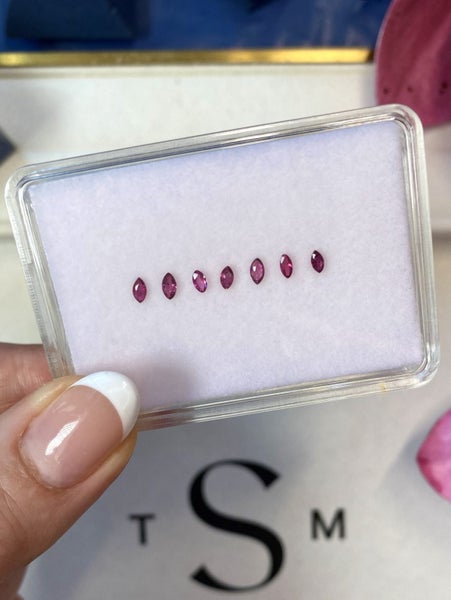 $1RES ~ $1750 Buy Now * 0.57ct Natural Ruby Layout Carousel 1