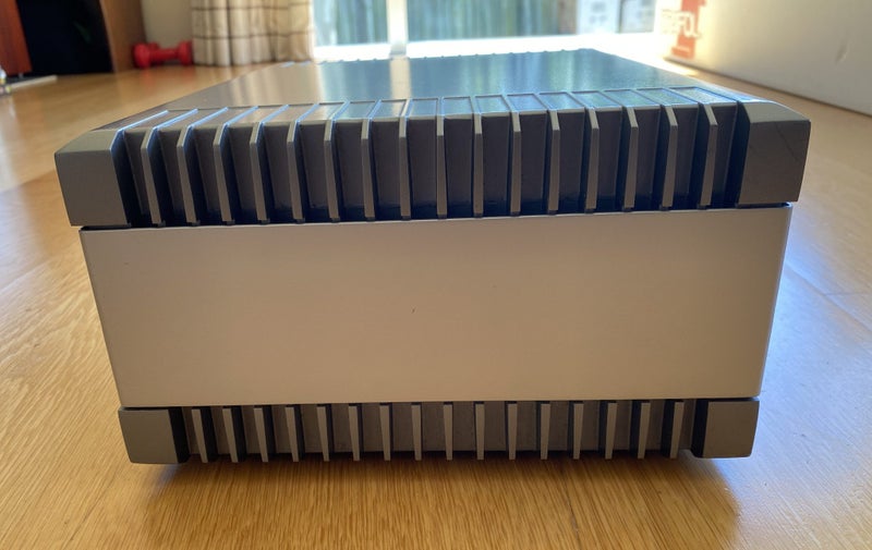 very good working condition Quad 909 power AMP64254488473858112