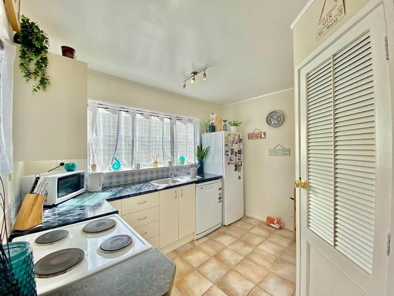 Epsom, 3 bedrooms64582248741249110