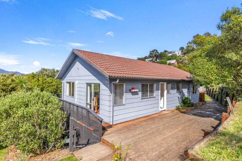 Privacy, Sun and Views Above the Valley64259875911554111