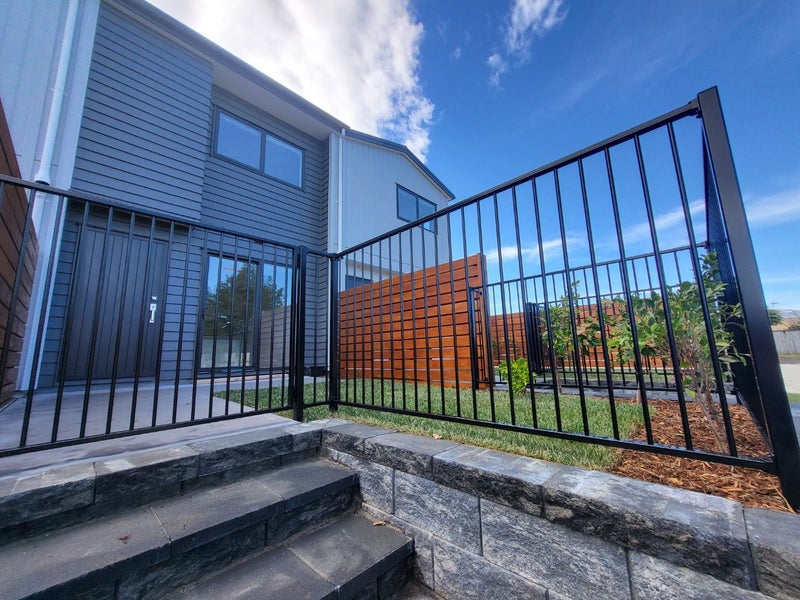 Pukekohe, 2 bedrooms64259112976898112