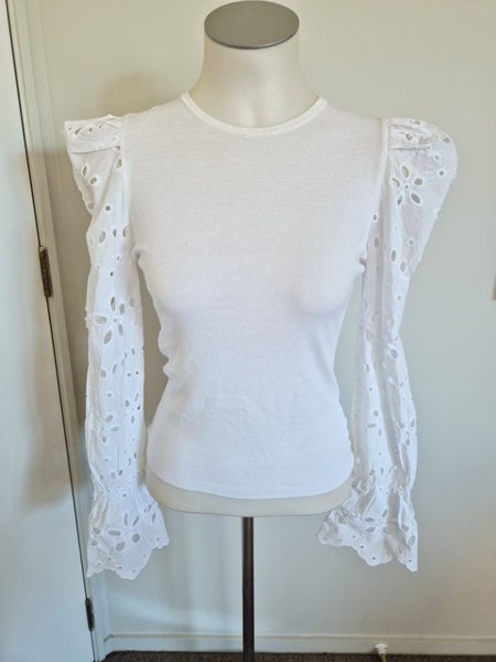 DECJUBA - Lovely White Top with Lacy Sleeves - Sz S Carousel 1