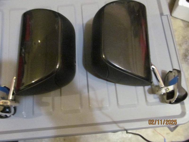 BOWERS & WILKINS - M1 SPEAKERS WITH WALL MOUNTING BRACKETS64260464311553110