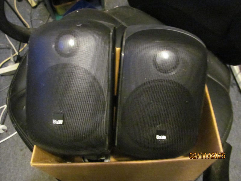 BOWERS & WILKINS - M1 SPEAKERS WITH WALL MOUNTING BRACKETS64260464311553111