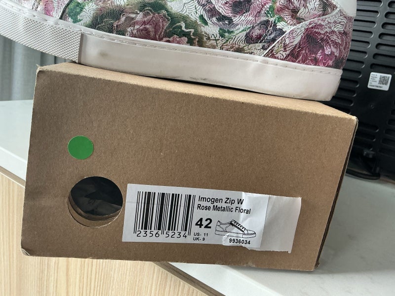 Deuce Sneekers64261047656451111