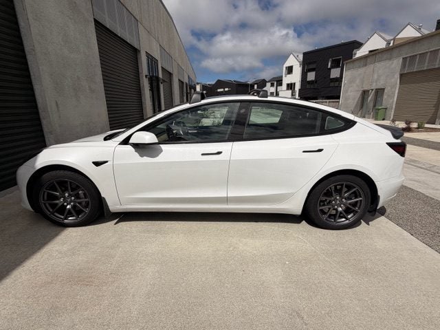 2021 Tesla Model 3 Standard Range Plus64261235400962110