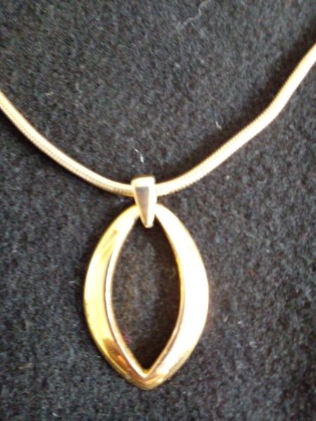 Oroton gold tone necklace Carousel 1