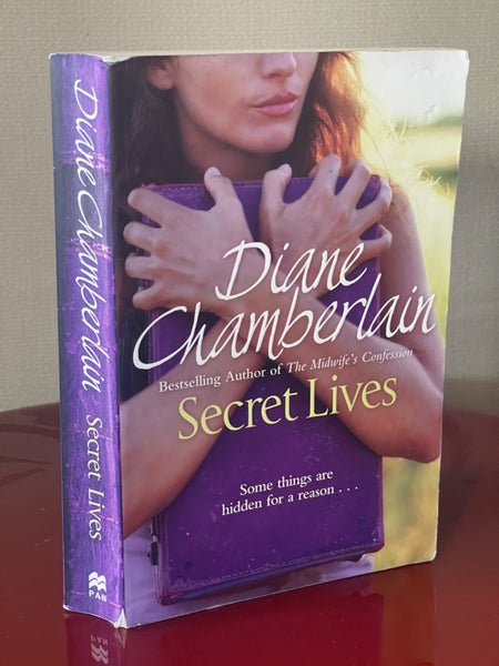 DIANE CHAMBERLAIN - Secret Lives :0) Carousel 2