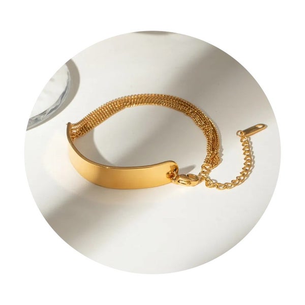 Veile Studios 18K Gold-Plated Casual Bracelet For Everyday Wear Carousel 2