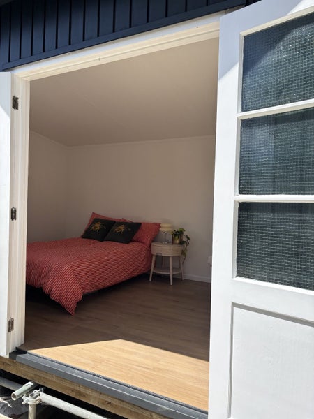 Sleep out/home office64261749811203111