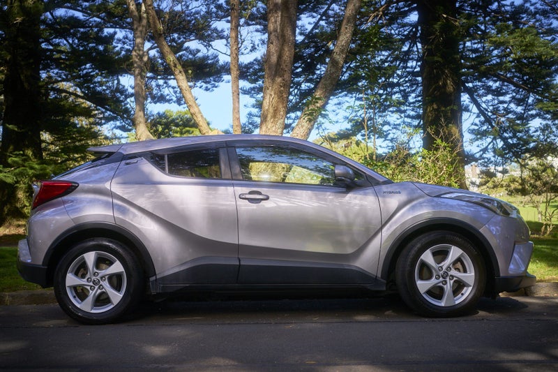 2017 Toyota C-HR64261902550786112