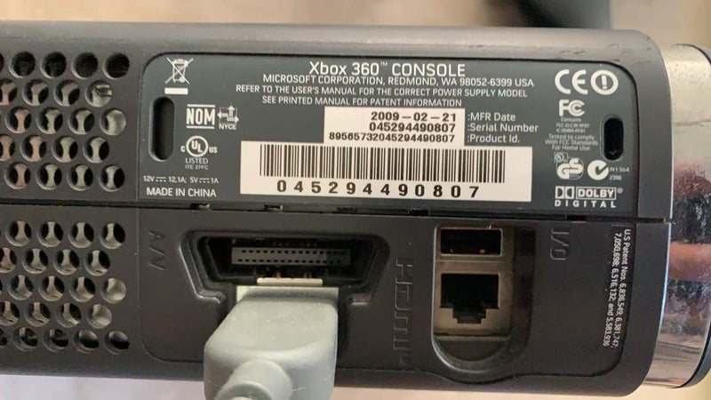 Xbox 360 with Kinect Sensor and 10 games and 2 controllers. Carousel 3