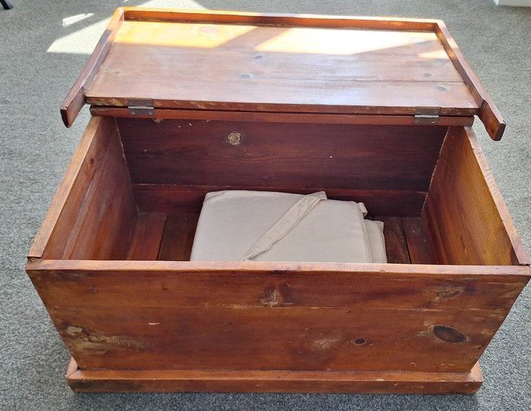 Furniture - set of three64356857226754112