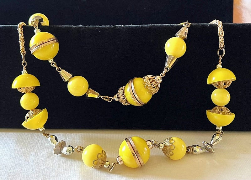 1960s Vintage RETRO GLAM Double String Lemon Yellow Beads Necklace, 84 cm long Carousel 1