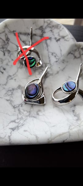 Paua Pendants. Carousel 1