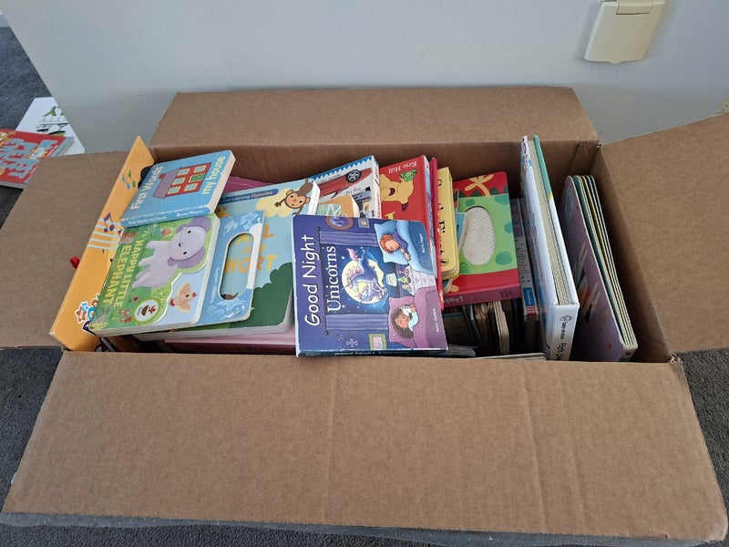 Box of books64263584875011110