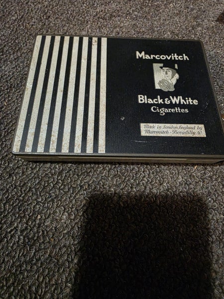 Tobacco tin rear 1 Carousel 1