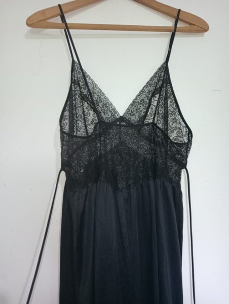 Negligee- Black & lacy- Bendon Lingerie- Med Carousel 4