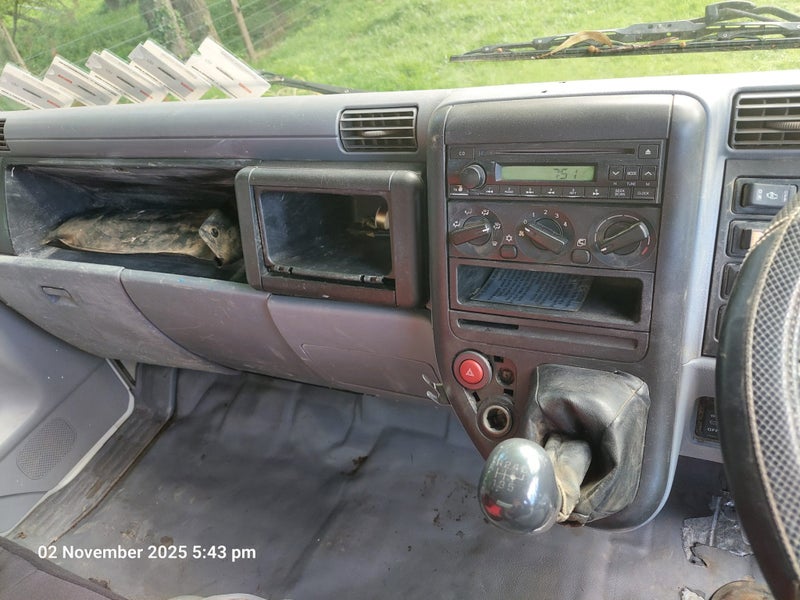 Tipper tool box 2007 Fuso Cantet64263958984835111